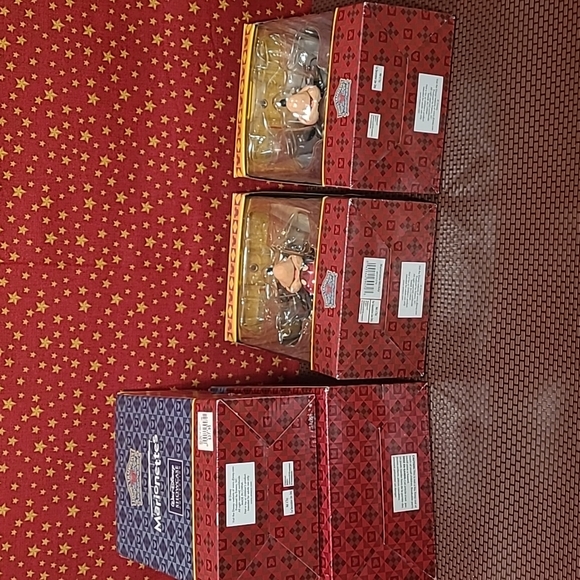 Jim Shore Disney Mickey & Minnie Marionette - Picture 11 of 12